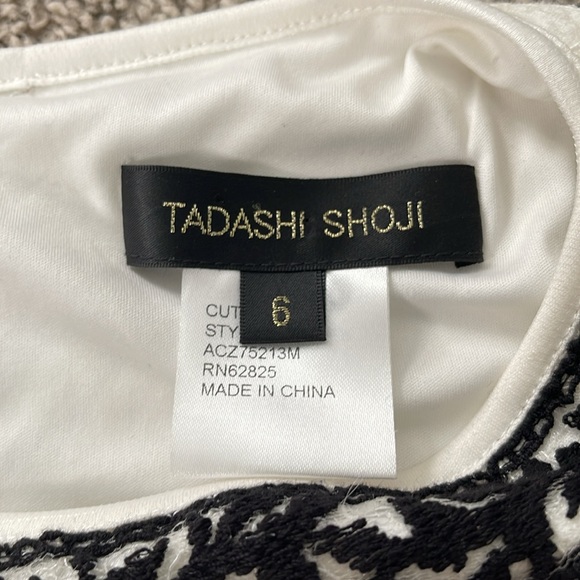 Tadashi Shoji Banded Contrast Color Block Black Ivory Lace Cocktail Dress - Picture 7 of 13